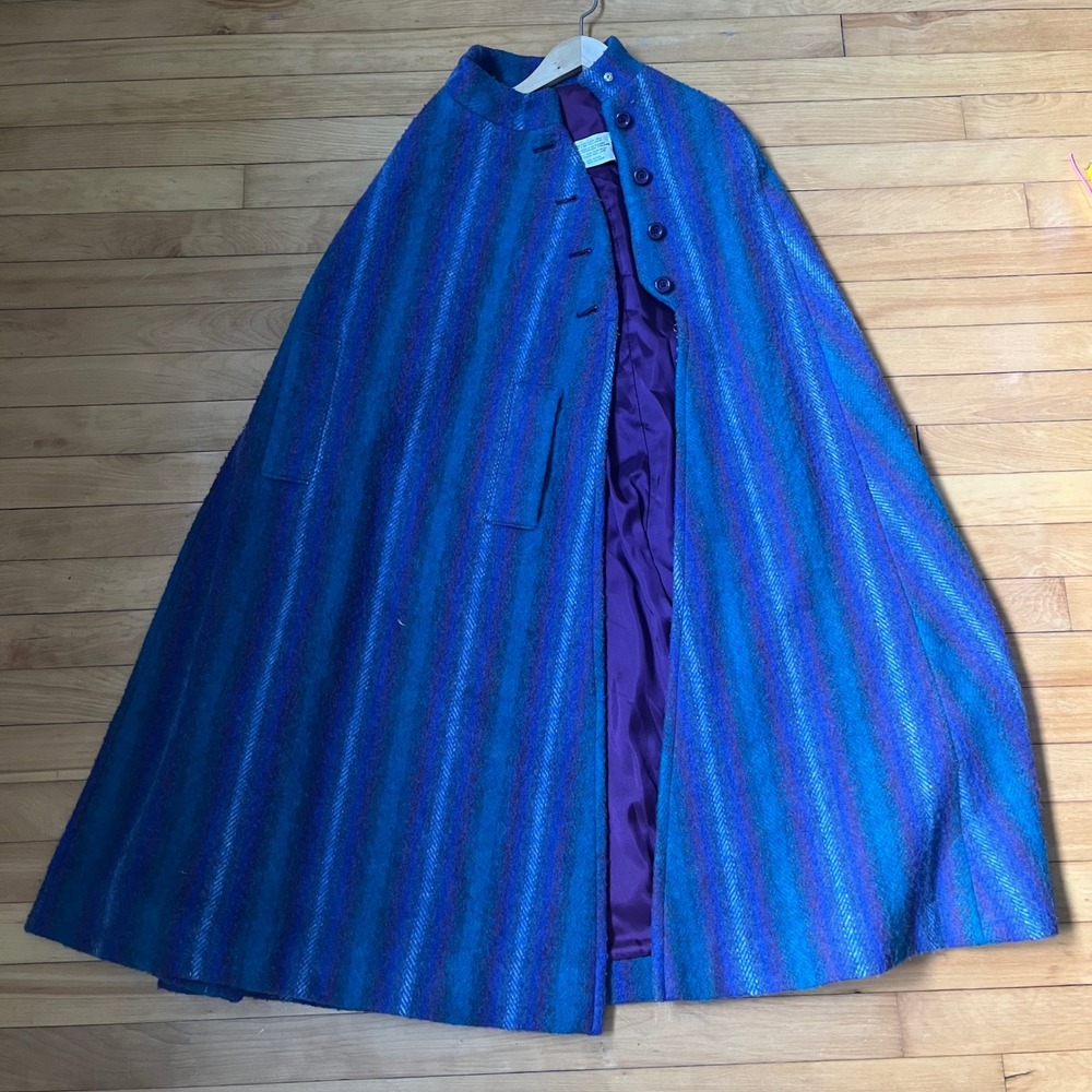 Vintage Hourihan Irish Pure Wool Striped Cape Blue Purple Button Made in Ireland - Picture 2 of 13